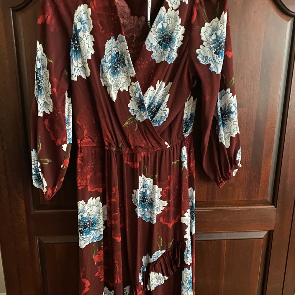 Like new! Very flattering!